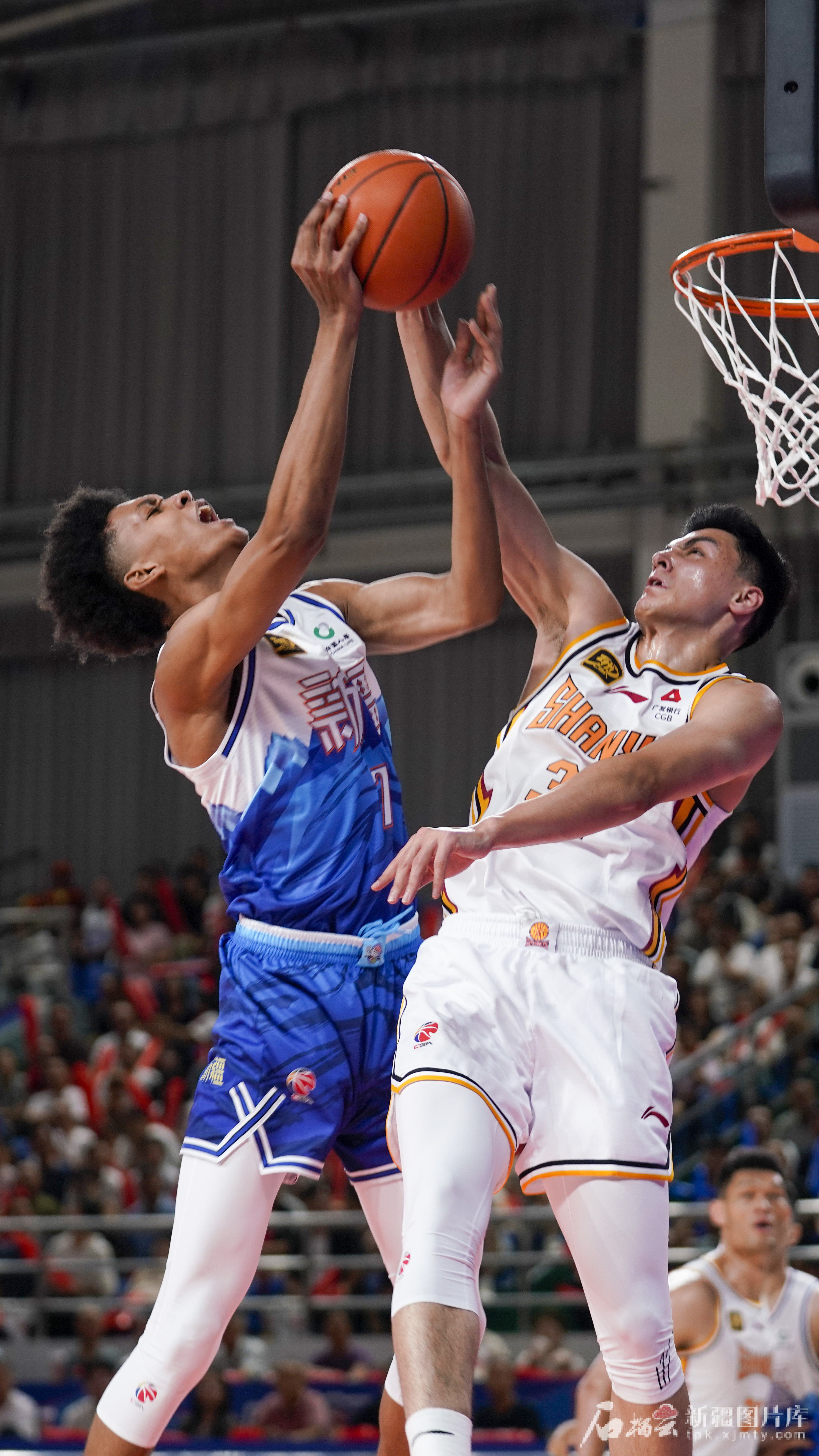 挑战者中国男篮：新疆飞虎能否力挫广东宏远？的简单介绍