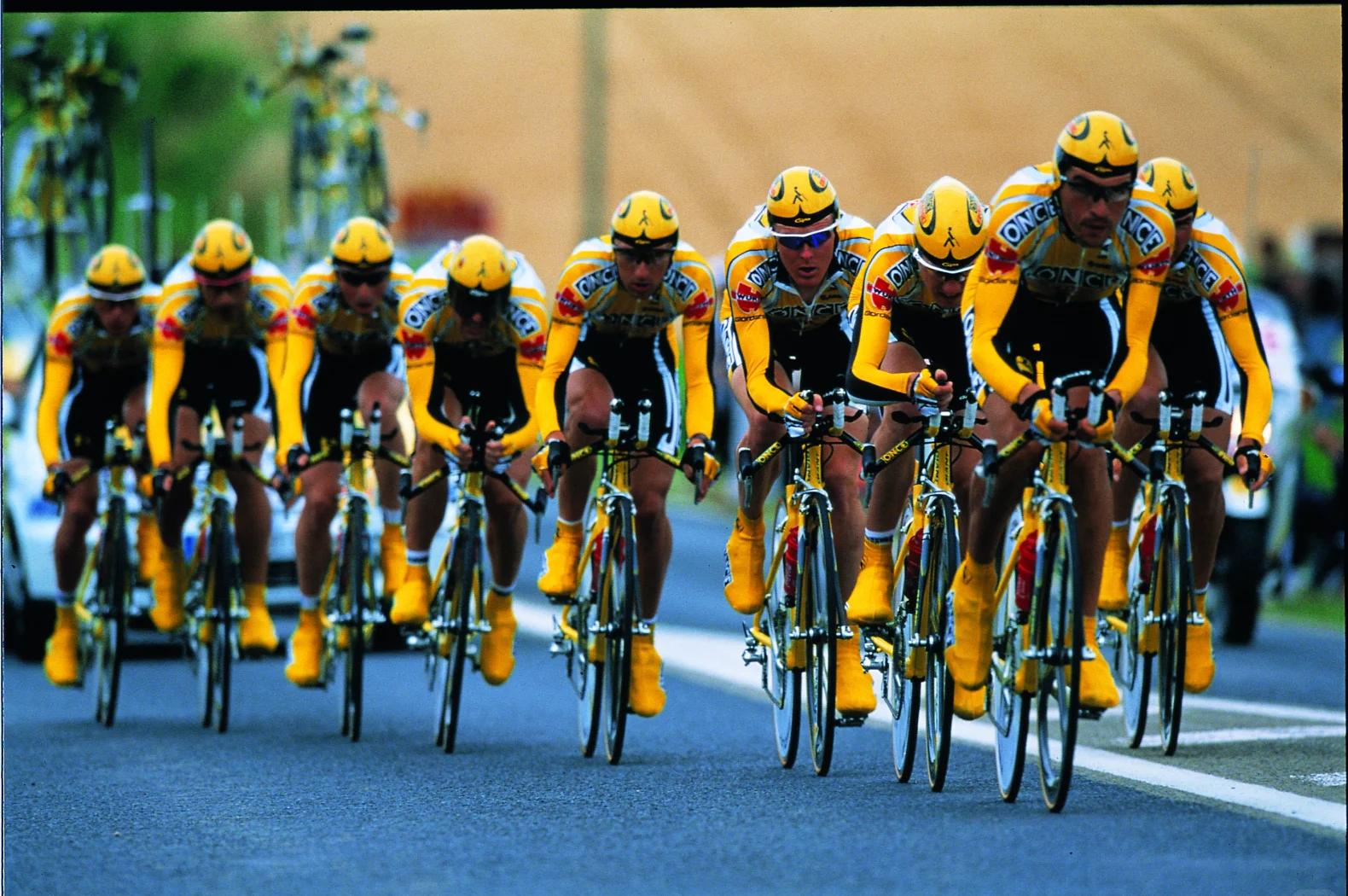 雄关漫道，运动员们在赛场上演绎英勇传奇