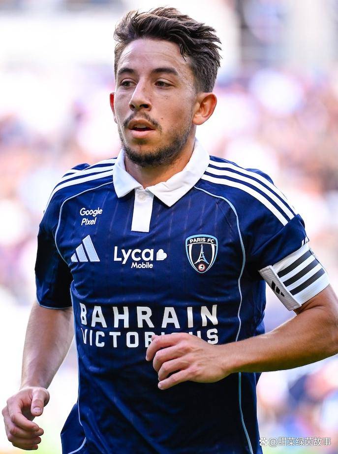 开云体育APP下载-里昂足球俱乐部新星崭露头角,贡献亮眼表现