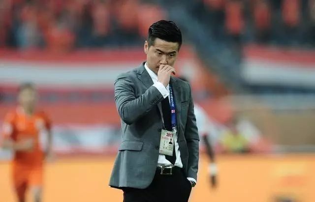 建业少帅埋头备战下场比赛