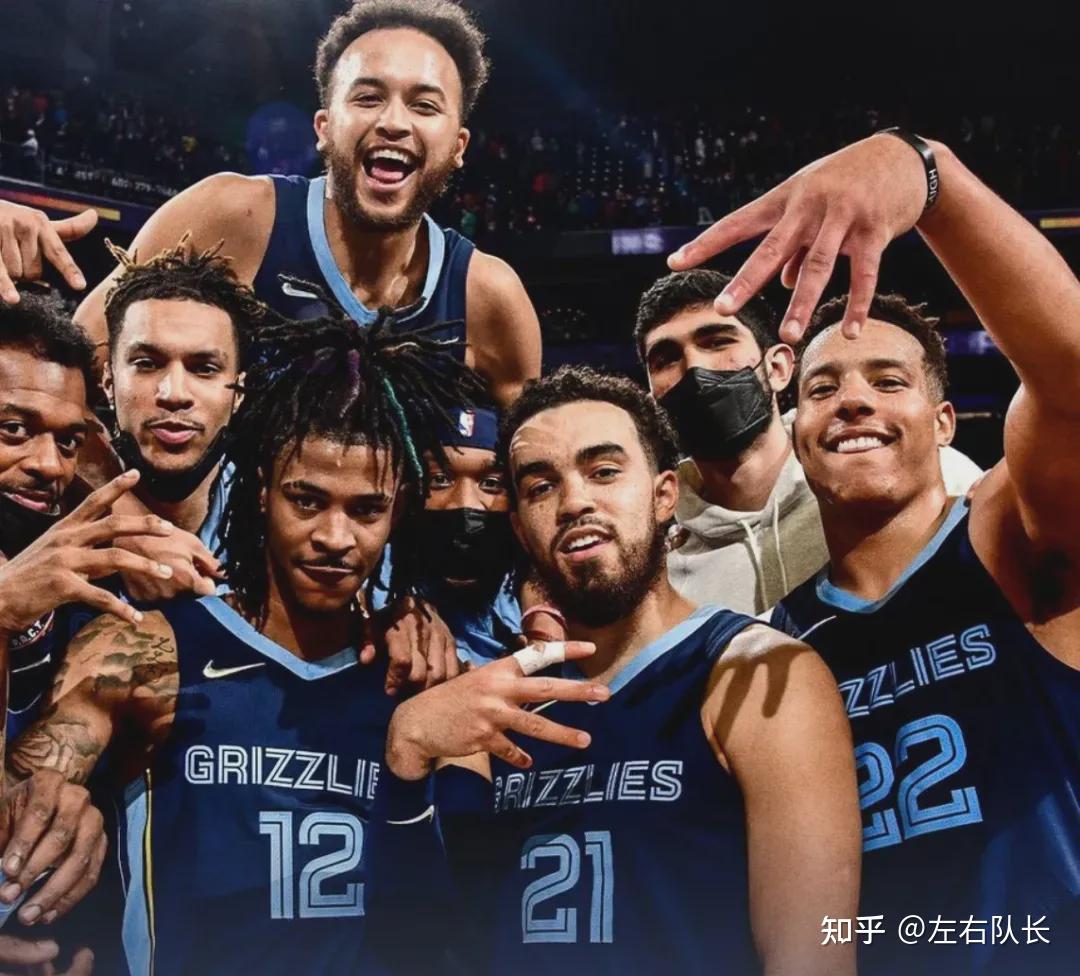 灰熊队长出战,为团队加油助威 灰熊队长出战,为团队加油助威