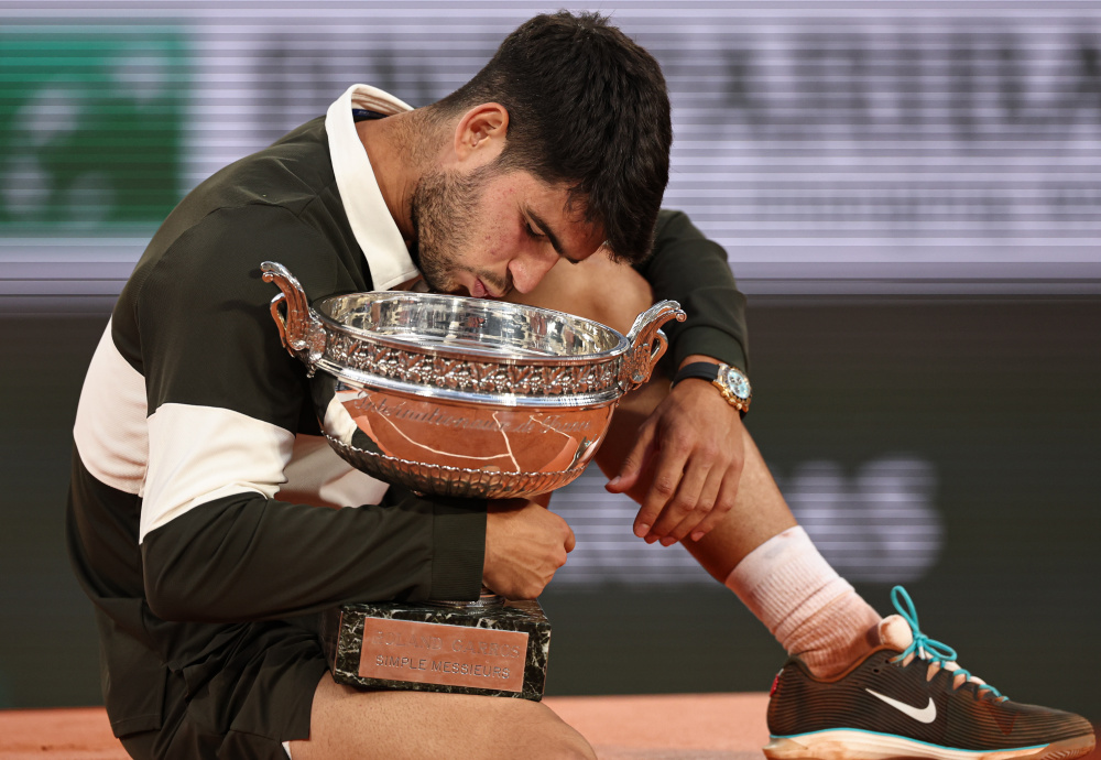 网球公开赛四强战激烈展开,西班牙选手夺魁冠军的简单介绍 网球公开赛四强战激烈展开,西班牙选手夺魁冠军的简单介绍