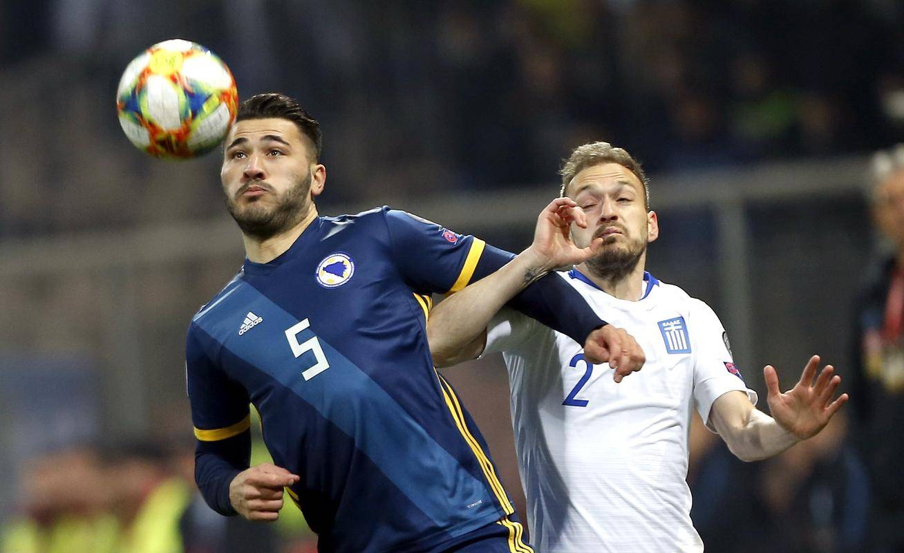 美国完胜奥地利,库尔图瓦点燃赛场 美国完胜奥地利,库尔图瓦点燃赛场