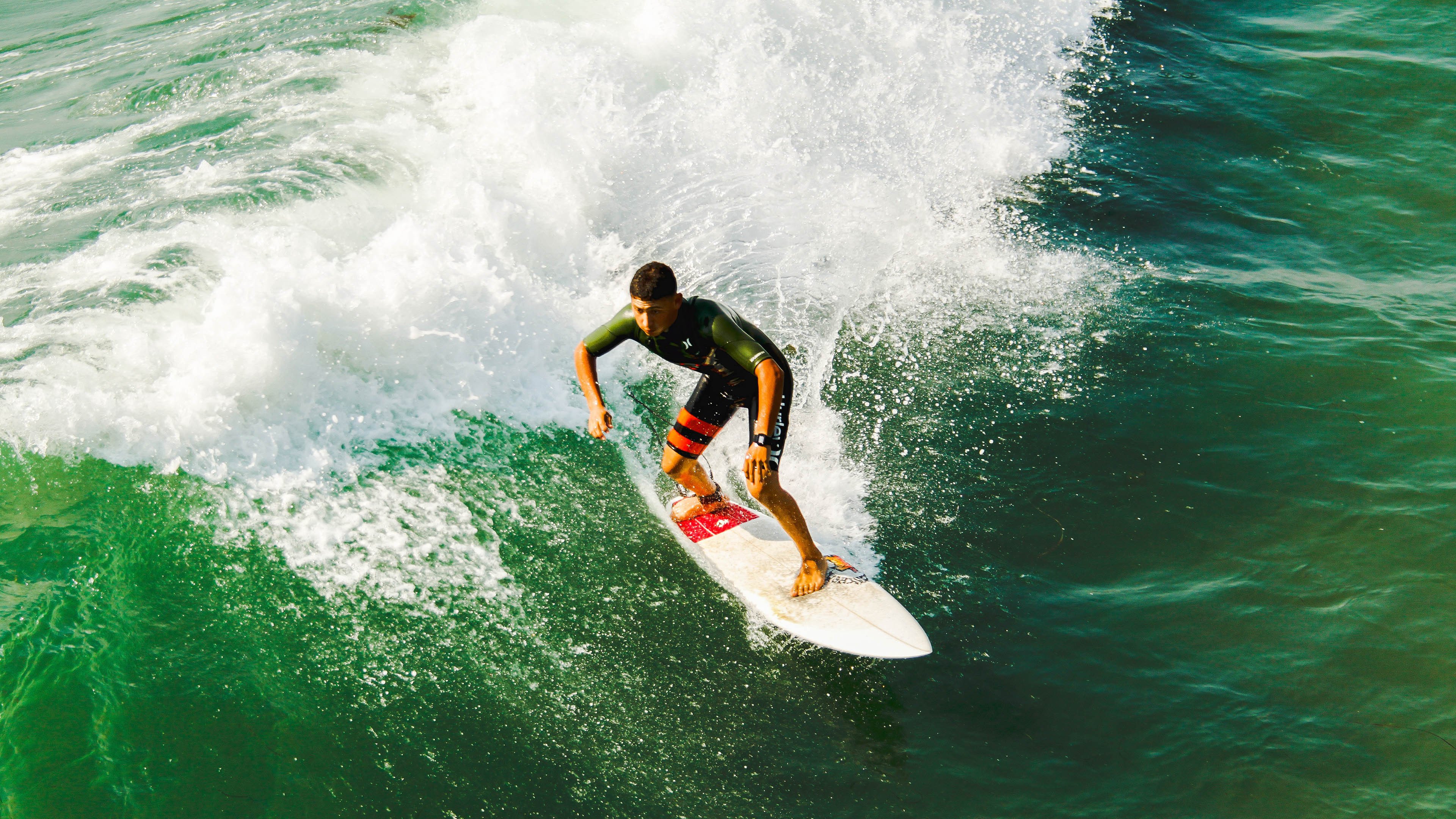 北欧铁骑横扫维也纳，奥恰洛夫领袖风采引领瑞典队碾压奥地利队